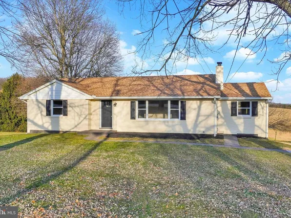 2195 Freysville Rd, Red Lion, PA 17356