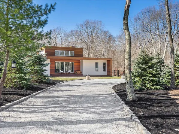 6 Sand Hill Lane, East Hampton, NY 11937