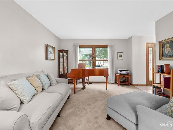 3rd image of 78 Forestview Ln