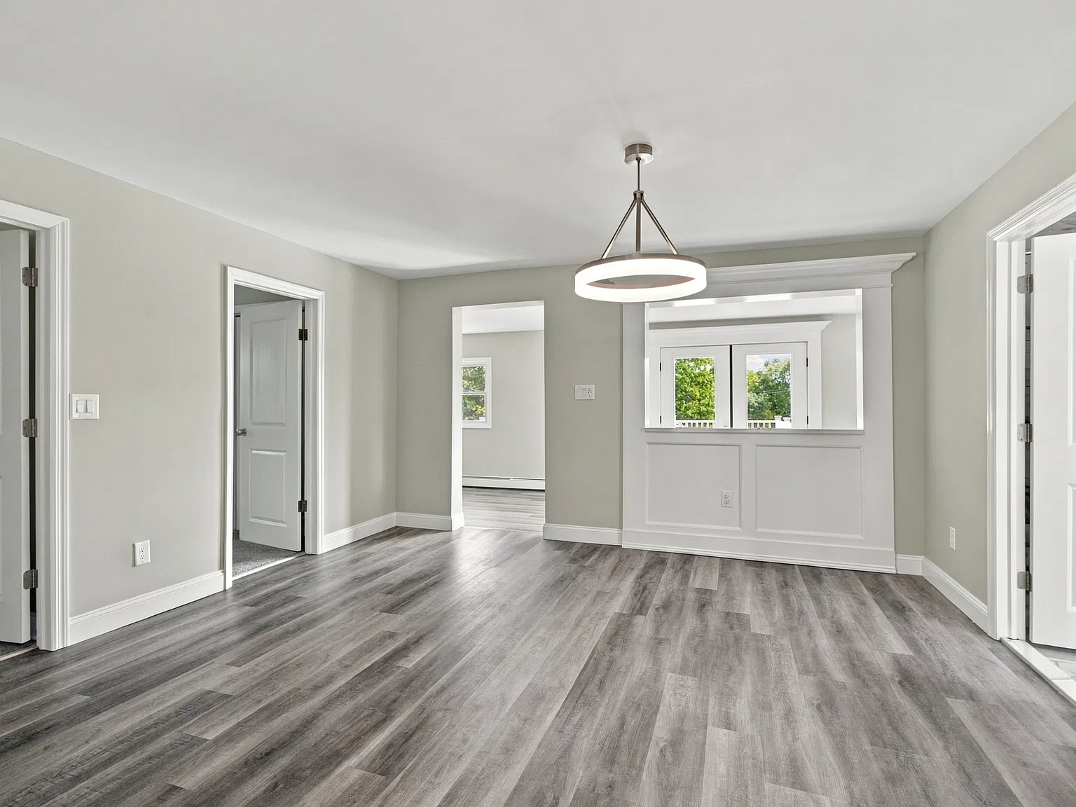 4 bed, $2,975 — Photo 4