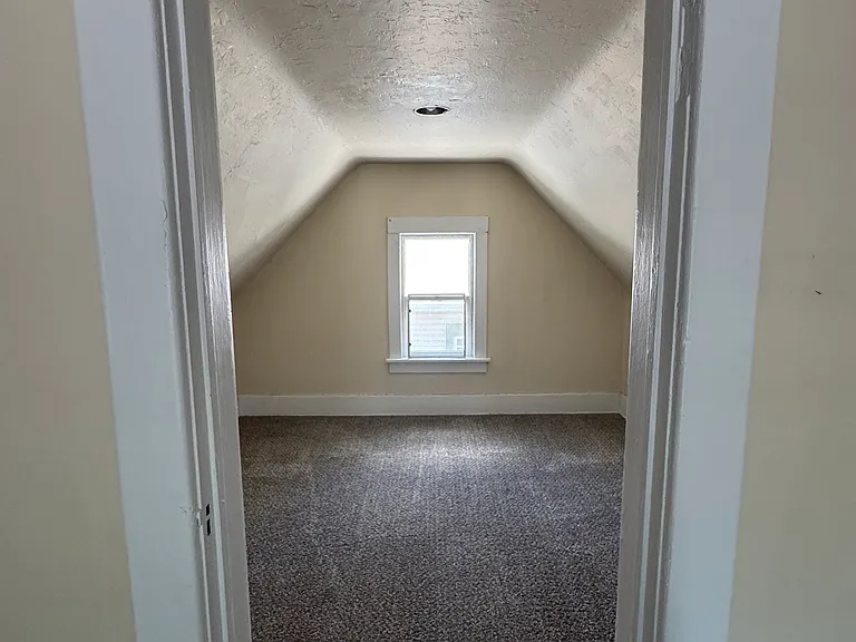818 S 14th St #2 — Photo 5