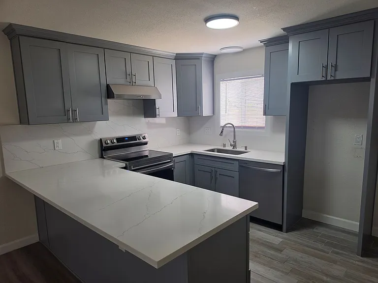 1772 Rio Grande Rd — Photo 4