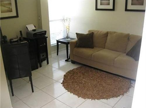 2nd image of 662 Kensington Pl #9B