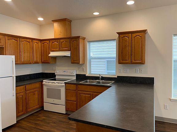 4th image of 12200 SE Ramona St #12232