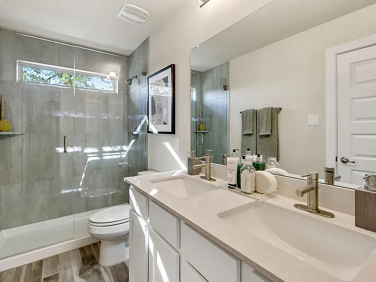1801 Lakota Ln — Photo 8
