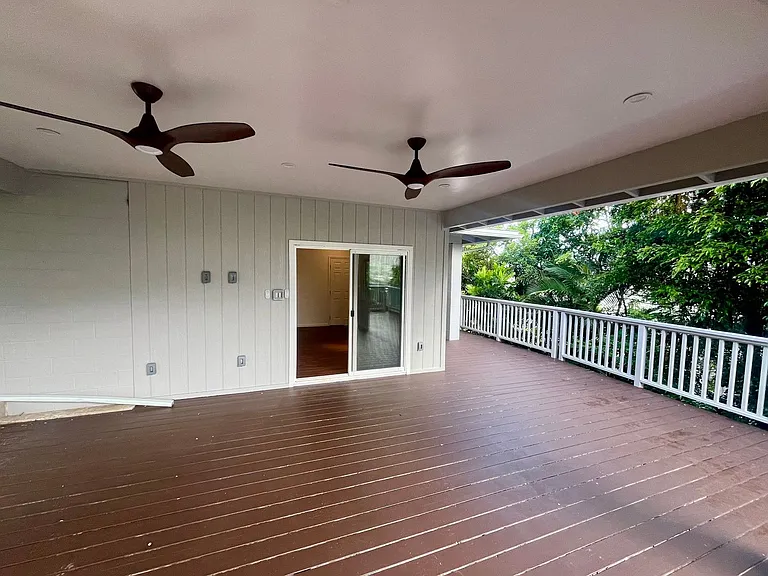 920 Leighton St — Photo 17