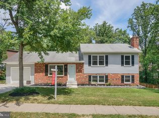 16212 Edgewood Dr, Dumfries, VA 22025