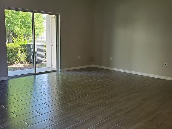 3rd image of 10648 Regent Square Dr #1301