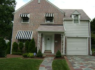 907 Stanbridge Rd, Drexel Hill, PA 19026