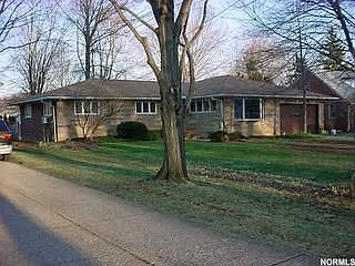 1st image of 859 Stuart Dr