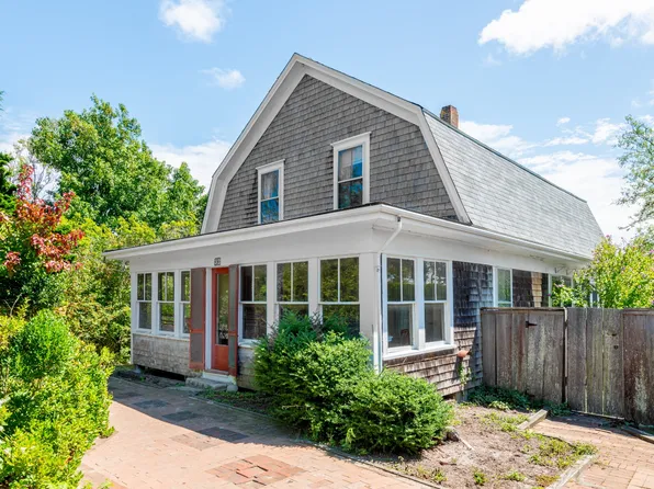 32A&B W Chester St, Nantucket, MA 02554