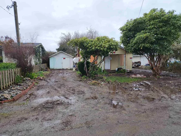 116 Olive St, Crescent City, CA 95531