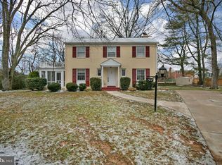 108 Oakmont Ct NE, Vienna, VA 22180