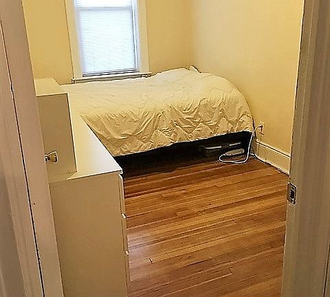 5th image of 3084 38th St