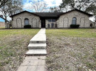413 Elm Dr, Ganado, TX 77962