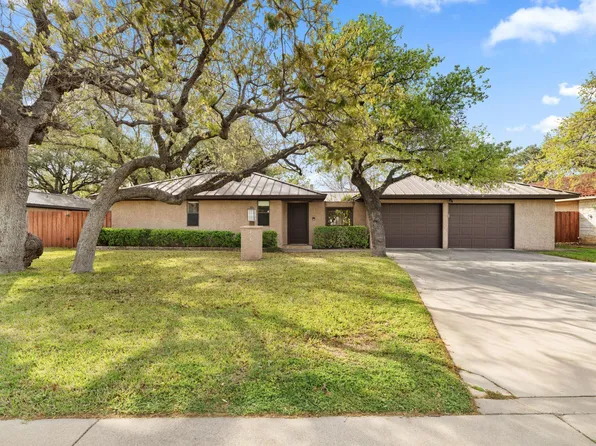 216 Harbor Light, Horseshoe Bay, TX 78657