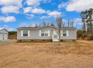 84 Ryegrass Dr, Saint Pauls, NC 28384