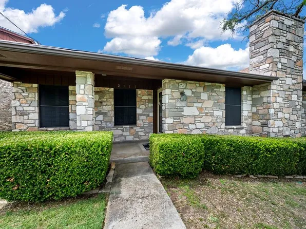 2117 West Ln, Kerrville, TX 78028