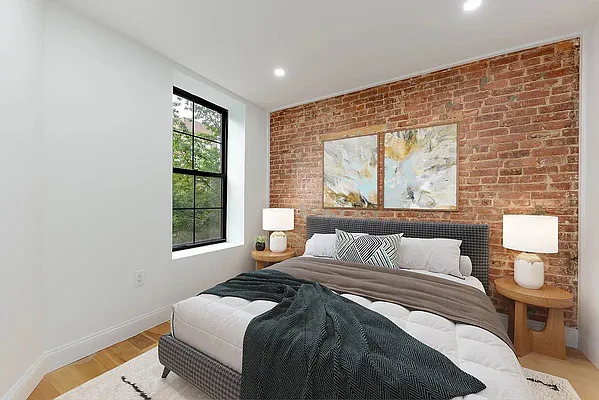 Rented by Avenues Real Estate | media 12