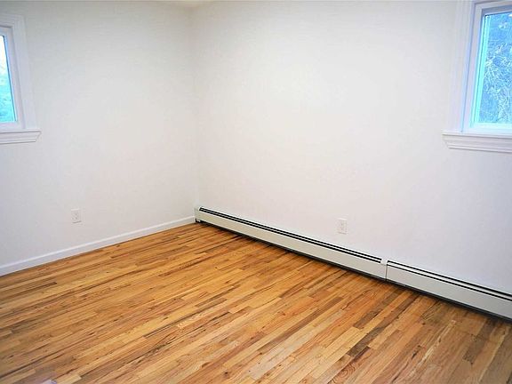 5th image of 6 Sheffield Ave