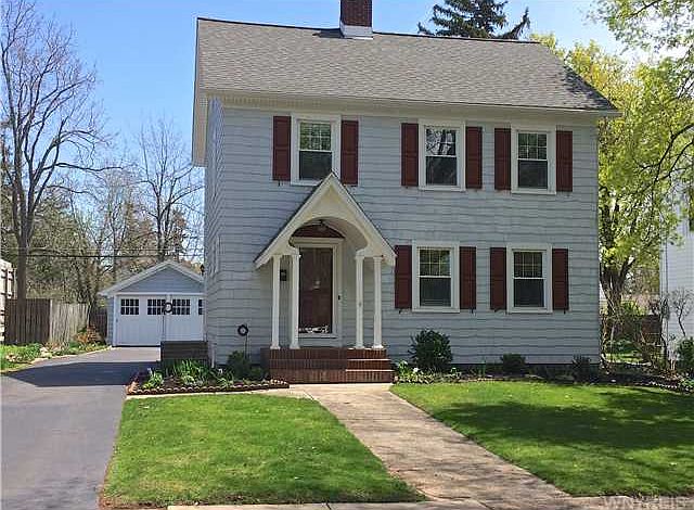 1st image of 34 Hirschfield Dr