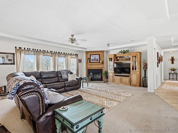 5th image of 188 Westridge Rd