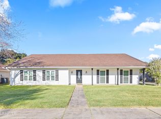 102 Kent Cir, Lafayette, LA 70508