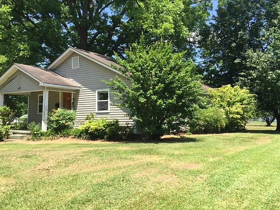 2nd image of 817 S 2nd St