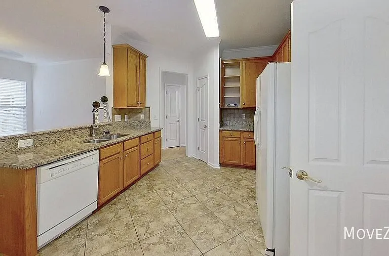 3608 Brookstone Trl — Photo 43