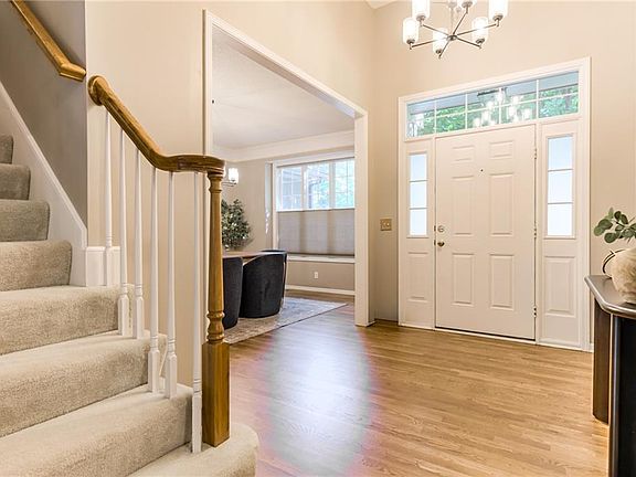 5th image of 16509 W 80th Ter