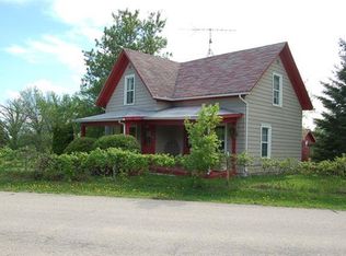 N7109 Maple St, Horicon, WI 53032