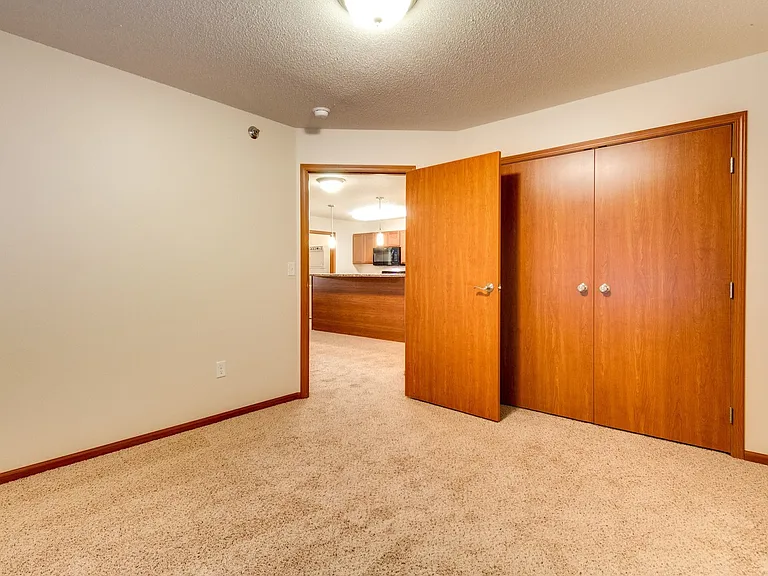 Southport Heights Apartments — Photo 35