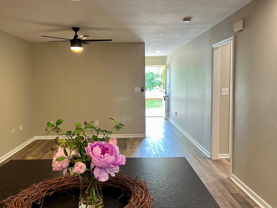 1st image of 1125 Mechanics Way