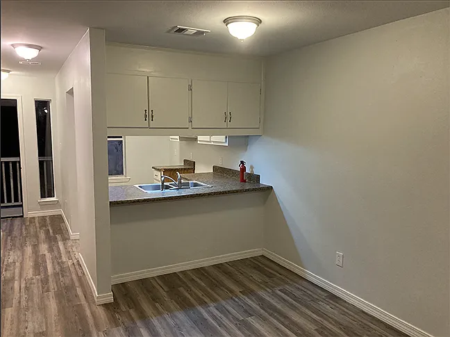 2 bed, 1000 sqft, $1,195 — Photo 4