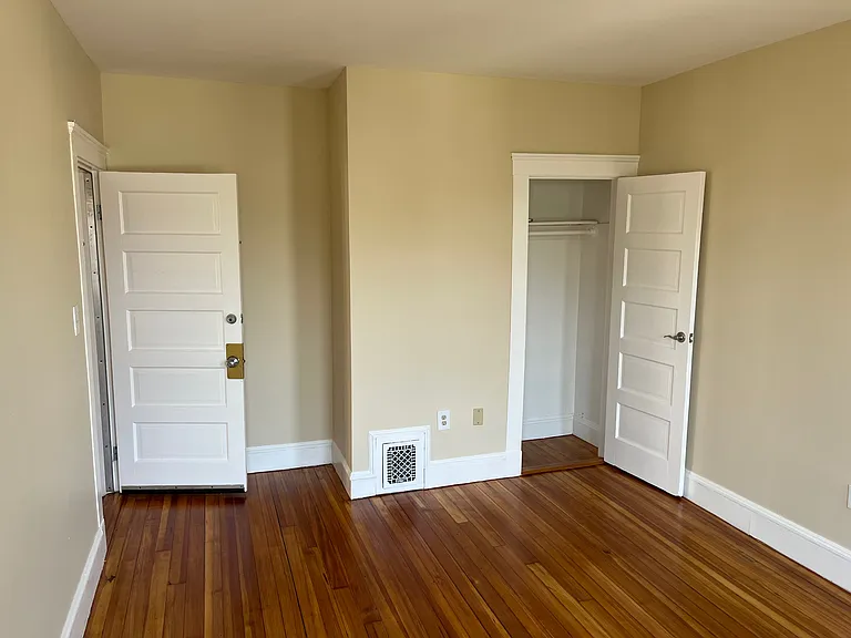 31 Barry St #2 — Photo 12