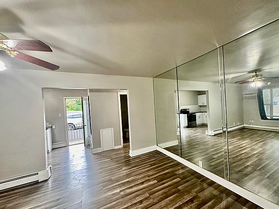 4th image of 1064 E 500 S APT 3