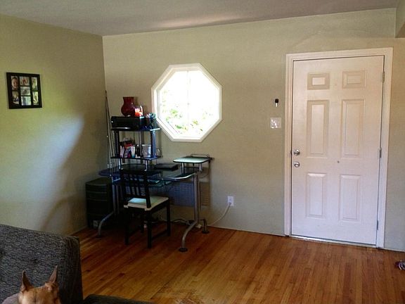 2nd image of 1152 E 2nd St APT 10