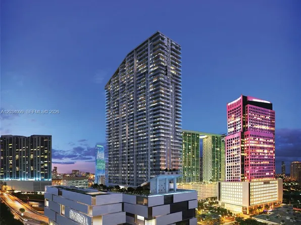68 SE 6th St, Miami, FL