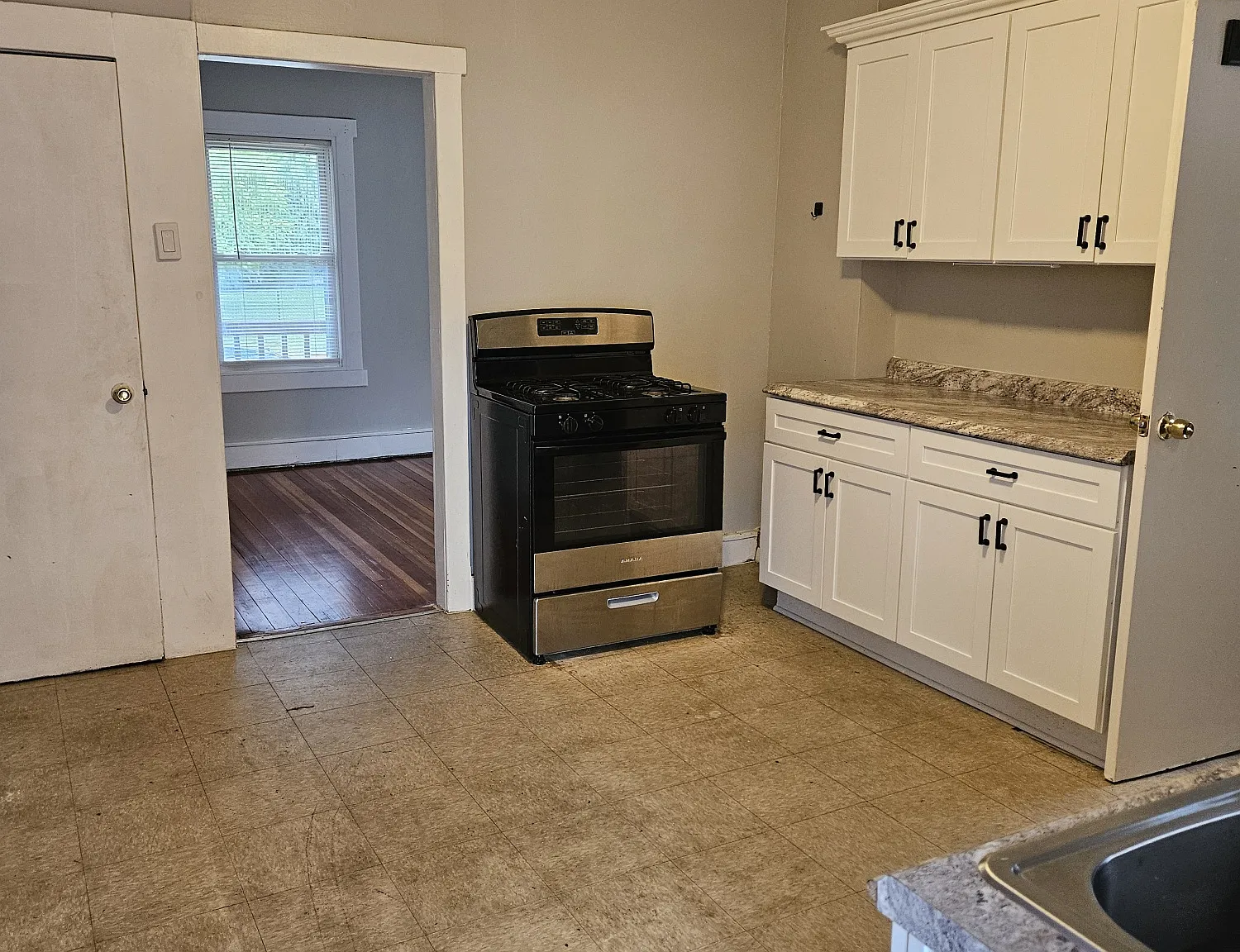 2 bed, $1,850 — Photo 2