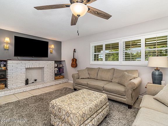 3rd image of 838 Dove Ave