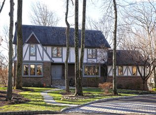 16 Kirkbride Ter, Towaco, NJ 07082