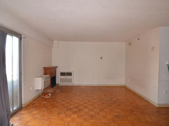 3rd image of 1025 Hancock St Unit 2N