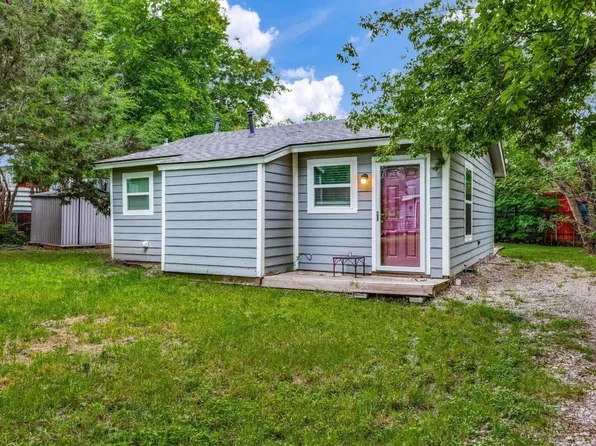 3105 Fairview St #B, Fort Worth, TX 76111