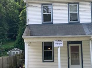 1944 S Delaware Dr, Easton, PA 18042