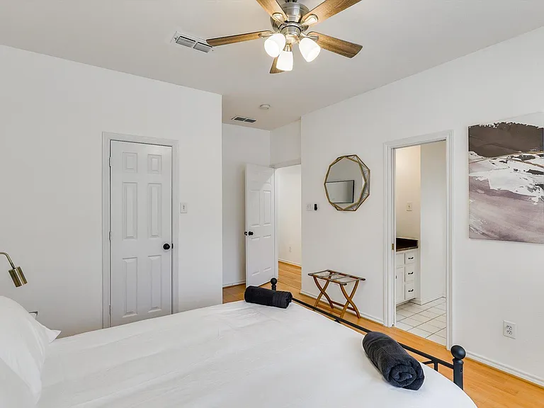 913 Tipton Rd — Photo 28