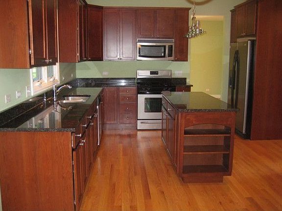 4th image of 822 Coronet Ln