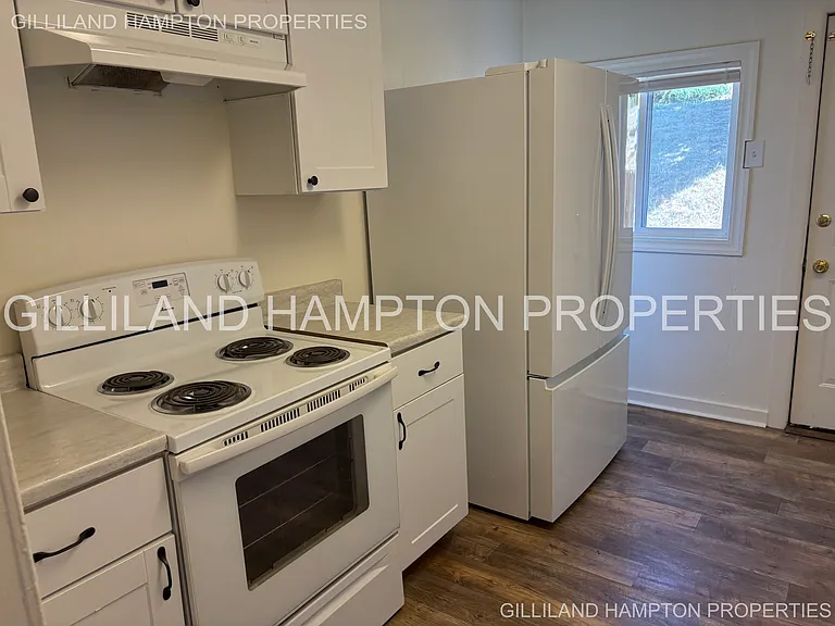 725 SW 7th St — Photo 12