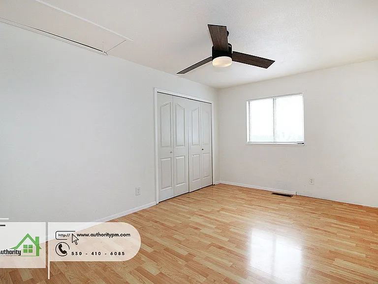 1824 Heller Ln — Photo 12