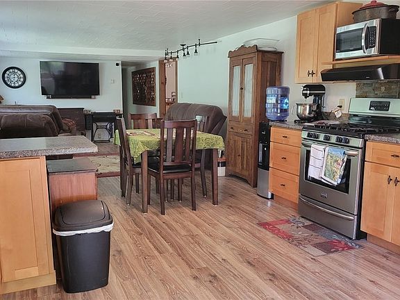 5th image of 4524 Maybury Rd