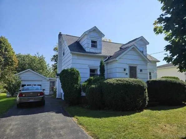 333 S Clinton St, Albion, NY 14411